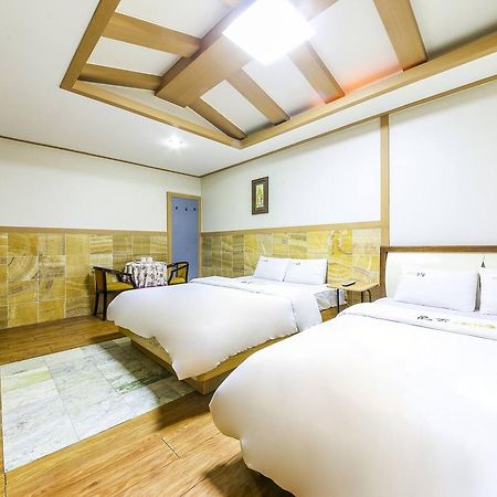 Theme Motel Mokpo Exterior foto