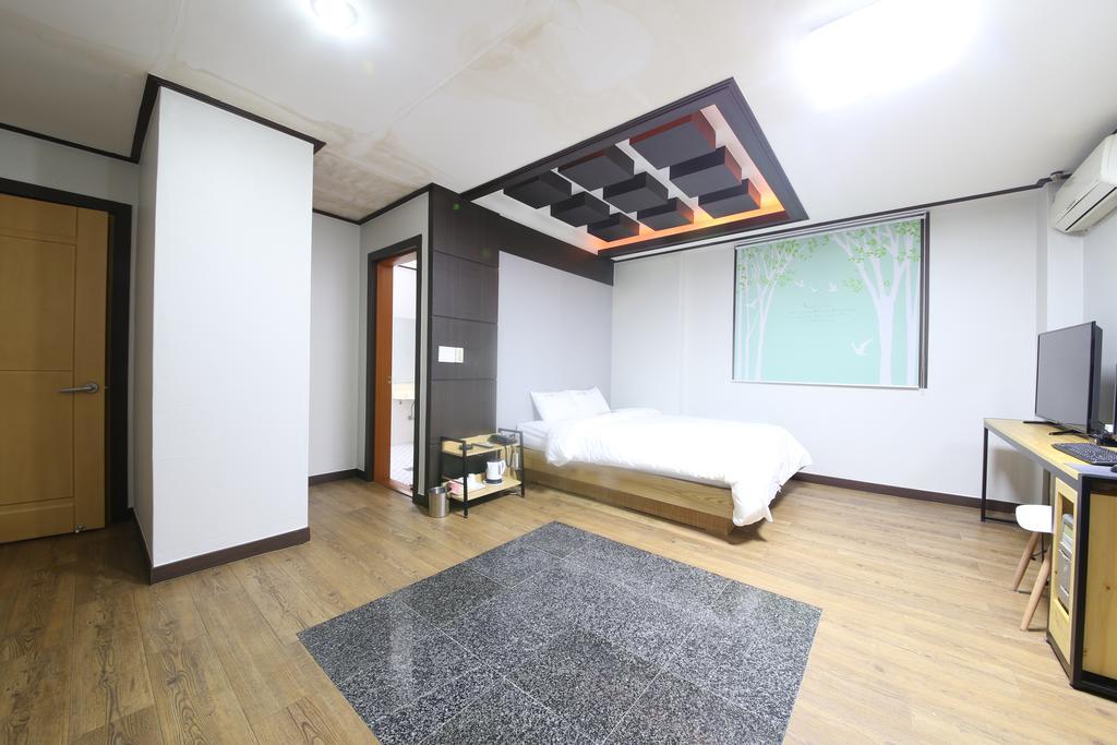 Theme Motel Mokpo Exterior foto
