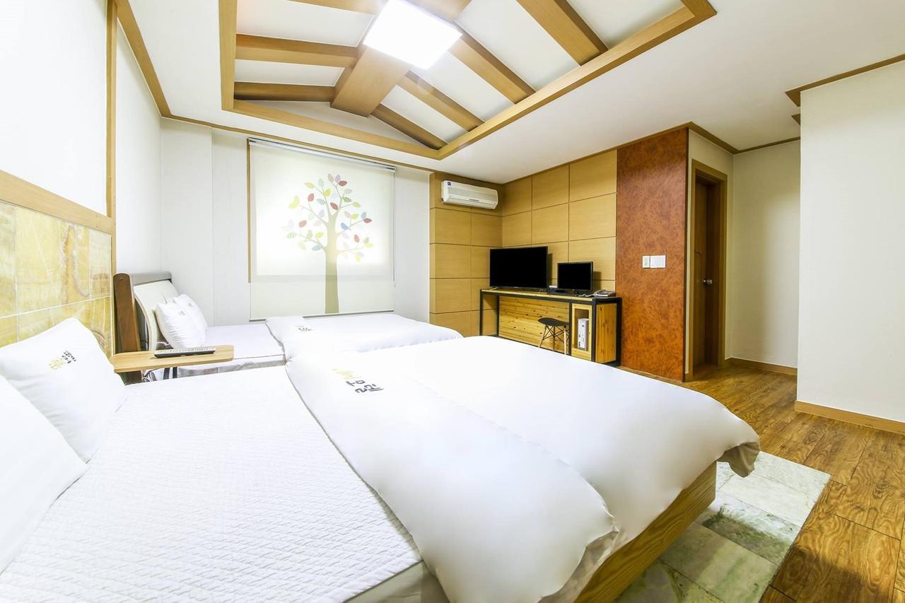 Theme Motel Mokpo Exterior foto