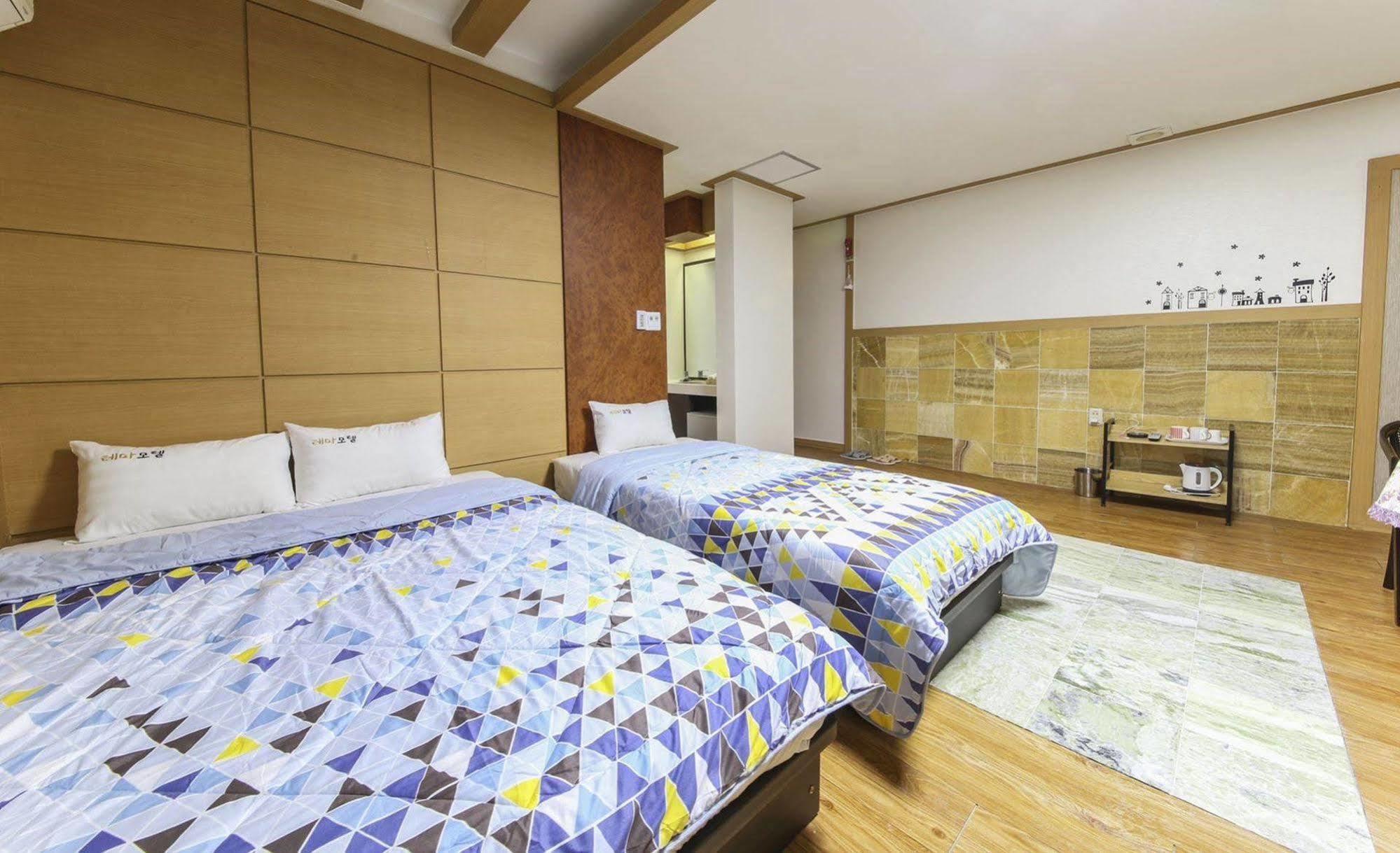 Theme Motel Mokpo Exterior foto